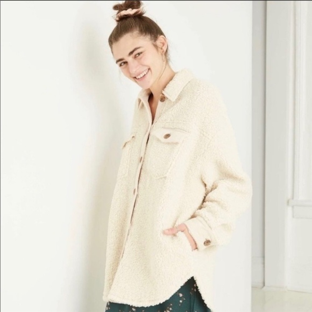 Wild Fable Fuzzy Oatmeal Cream Shacket Sold Out - Picture 7 of 8